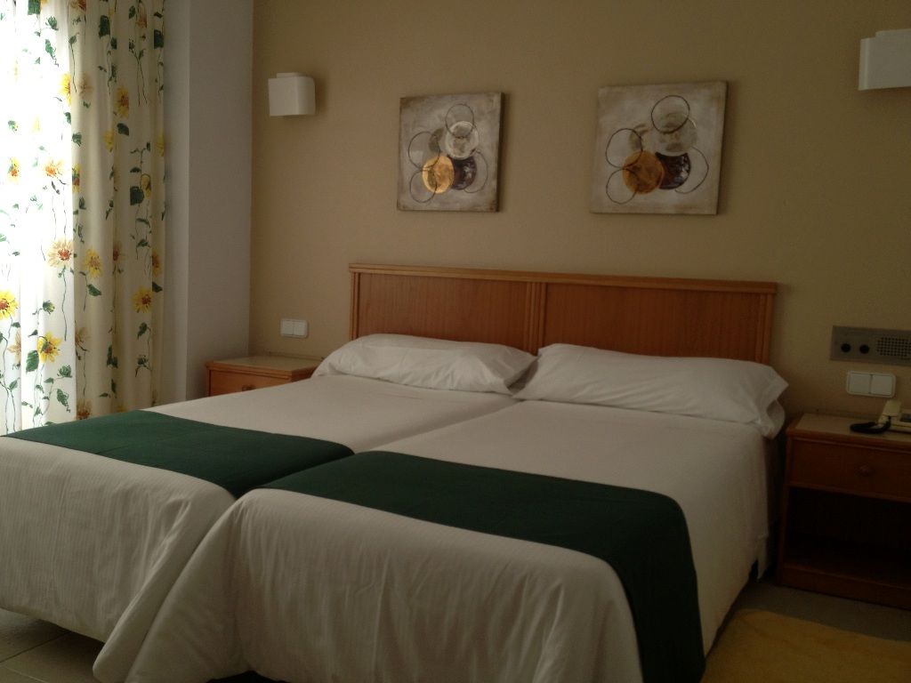 Hotel Albatros Gandía Exteriör bild